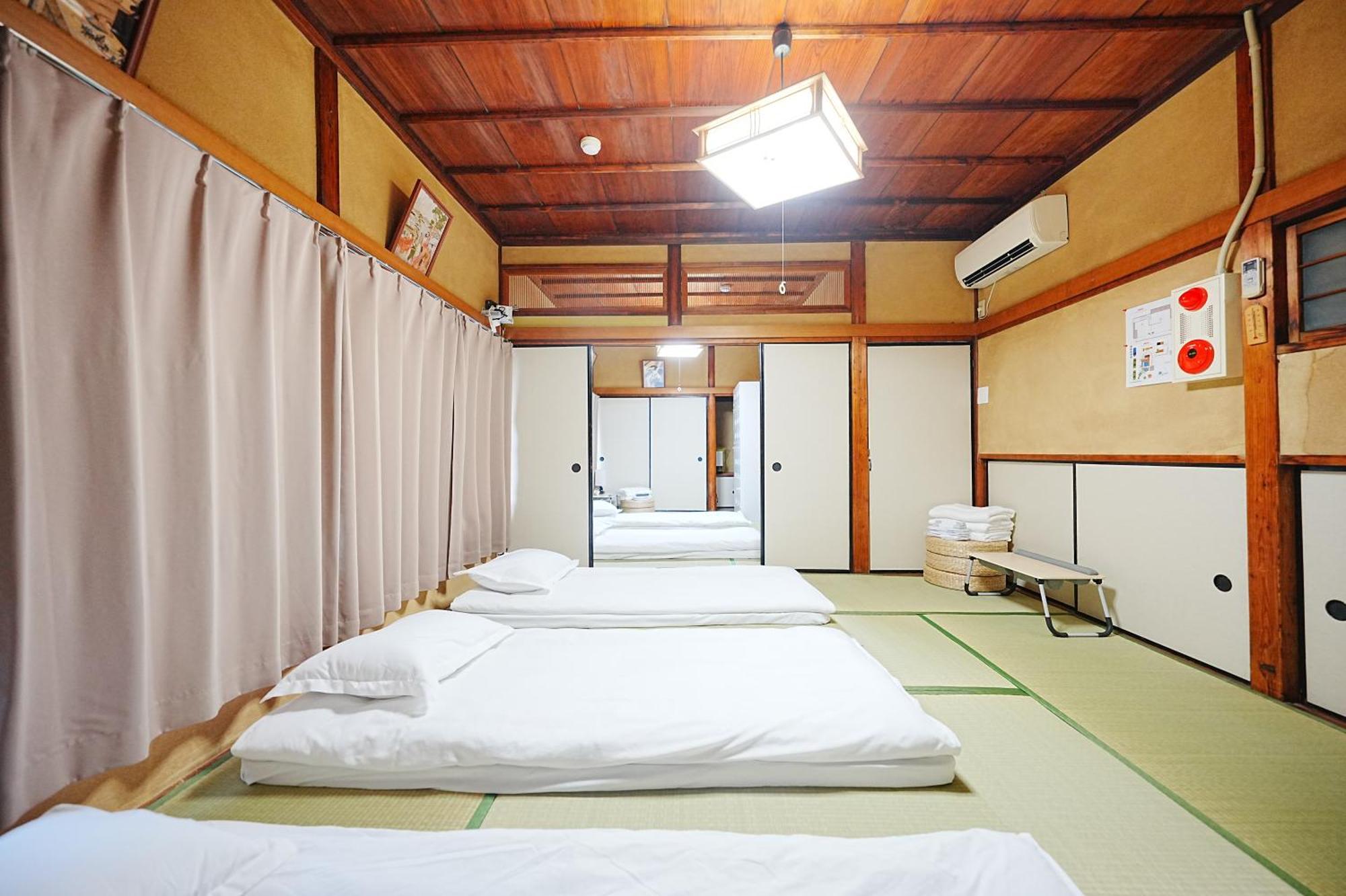 Villa Family Or Business Travel 20 Percent Off丨200 Sqm 丨 14 Min To Shinjuku 丨century-old Japanese Garden 丨3 Parking Spaces丨4 Bedrooms Tokio