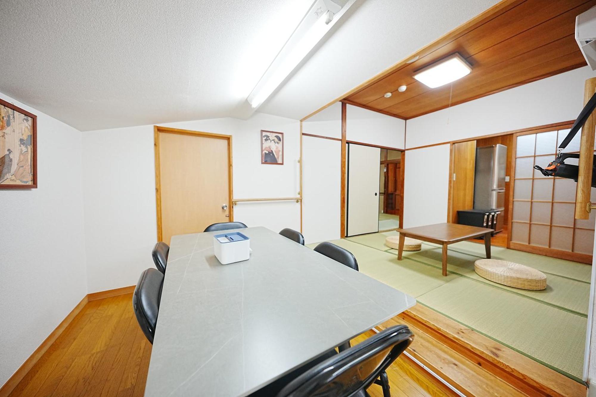 Villa Family Or Business Travel 20 Percent Off丨200 Sqm 丨 14 Min To Shinjuku 丨century-old Japanese Garden 丨3 Parking Spaces丨4 Bedrooms Tokio
